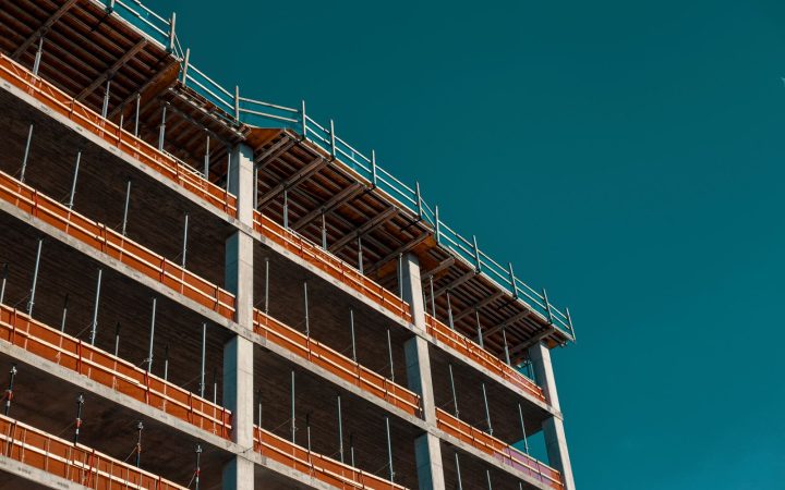 苗栗買房怎麼看建築耐震？首購族一定要懂的結構、工法與看屋重點